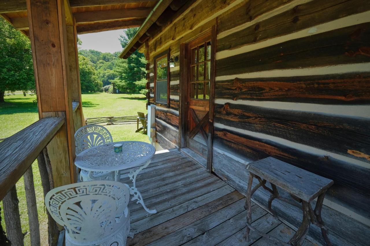 Creekwalk Inn Bed And Breakfast With Cabins Cosby Ngoại thất bức ảnh