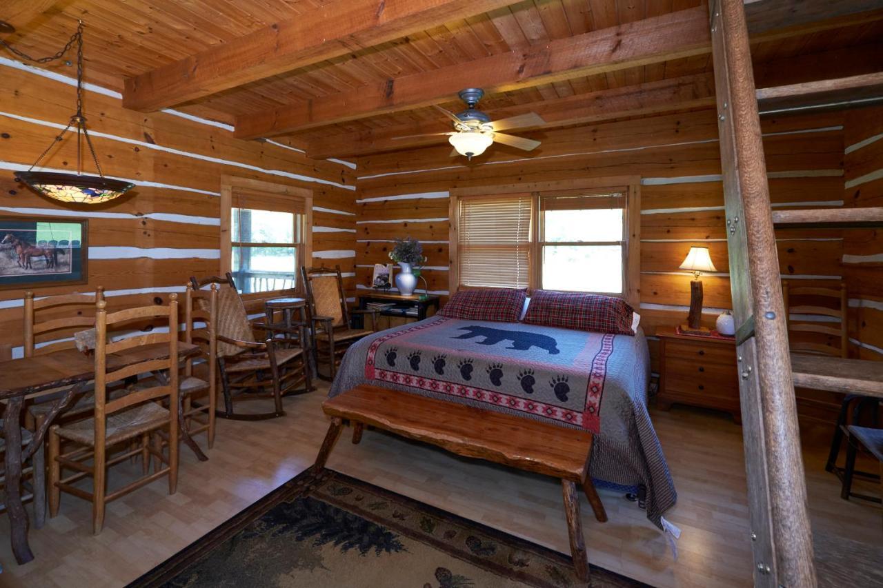 Creekwalk Inn Bed And Breakfast With Cabins Cosby Ngoại thất bức ảnh