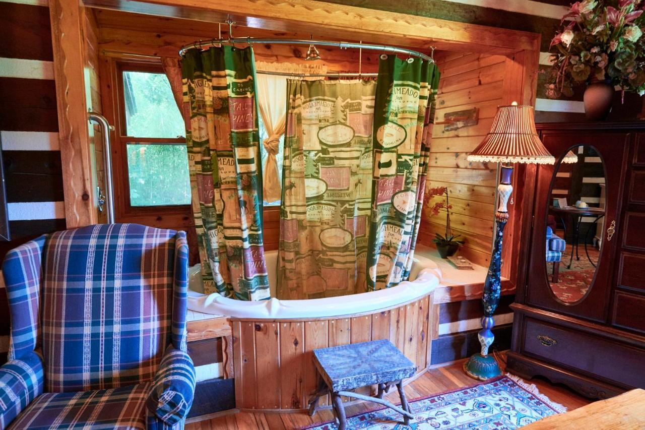 Creekwalk Inn Bed And Breakfast With Cabins Cosby Ngoại thất bức ảnh