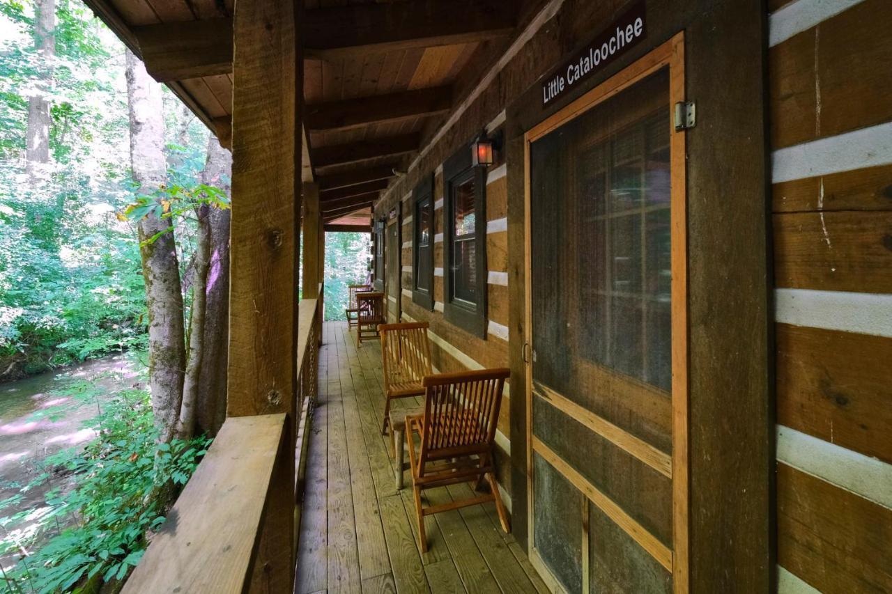 Creekwalk Inn Bed And Breakfast With Cabins Cosby Ngoại thất bức ảnh