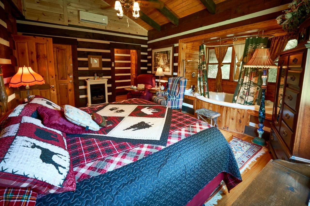 Creekwalk Inn Bed And Breakfast With Cabins Cosby Ngoại thất bức ảnh